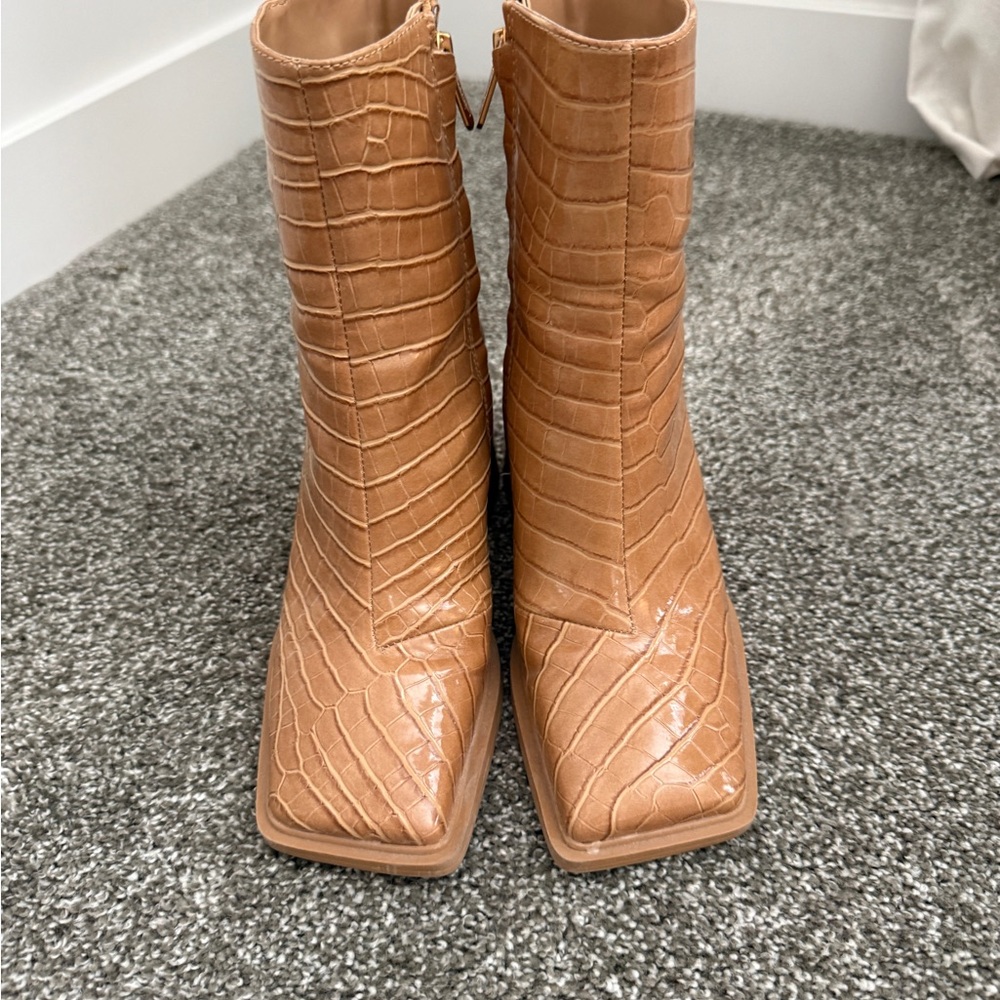Circus by Sam Edelman Tan Croc-Embossed Square-Toe Ankle Boots